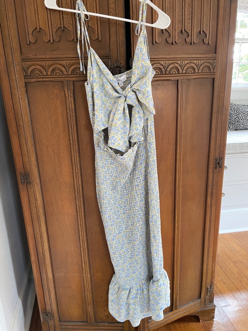 Mable Tie-Front Midi Dress with Smocking. Large. - Picture 3 of 16